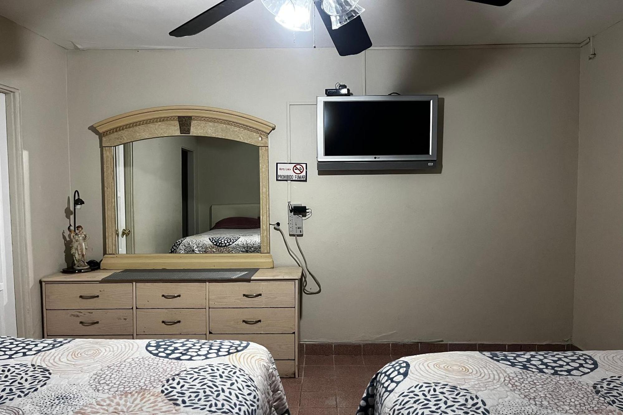 Oyo Hotel Linda Tijuana Ngoại thất bức ảnh