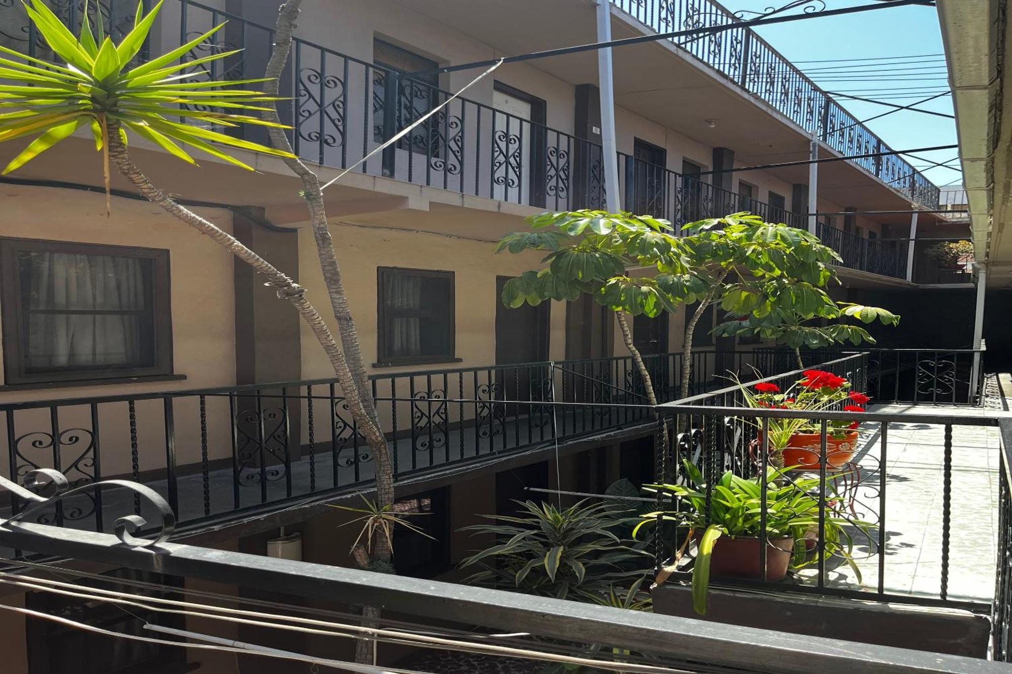 Oyo Hotel Linda Tijuana Ngoại thất bức ảnh