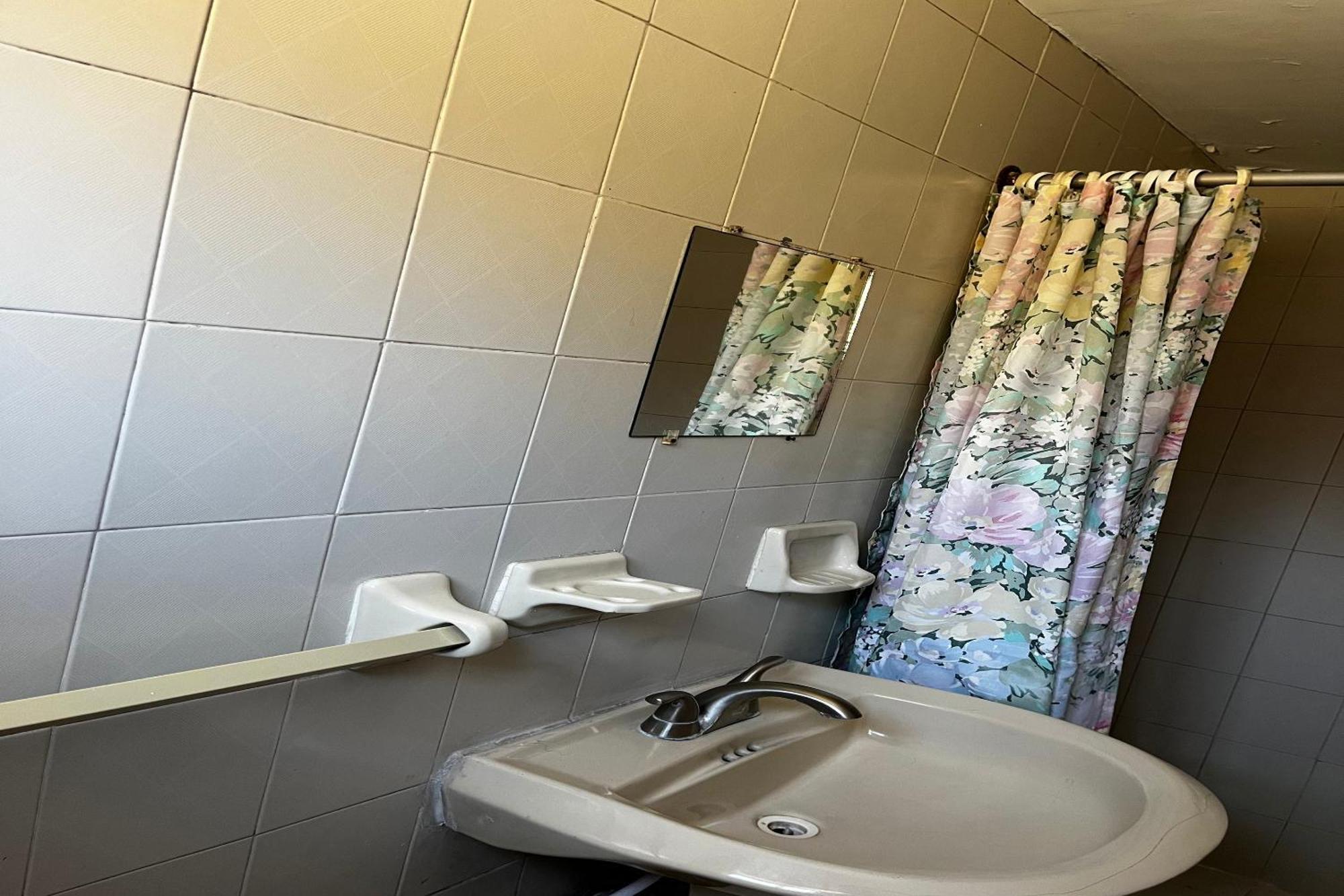 Oyo Hotel Linda Tijuana Ngoại thất bức ảnh